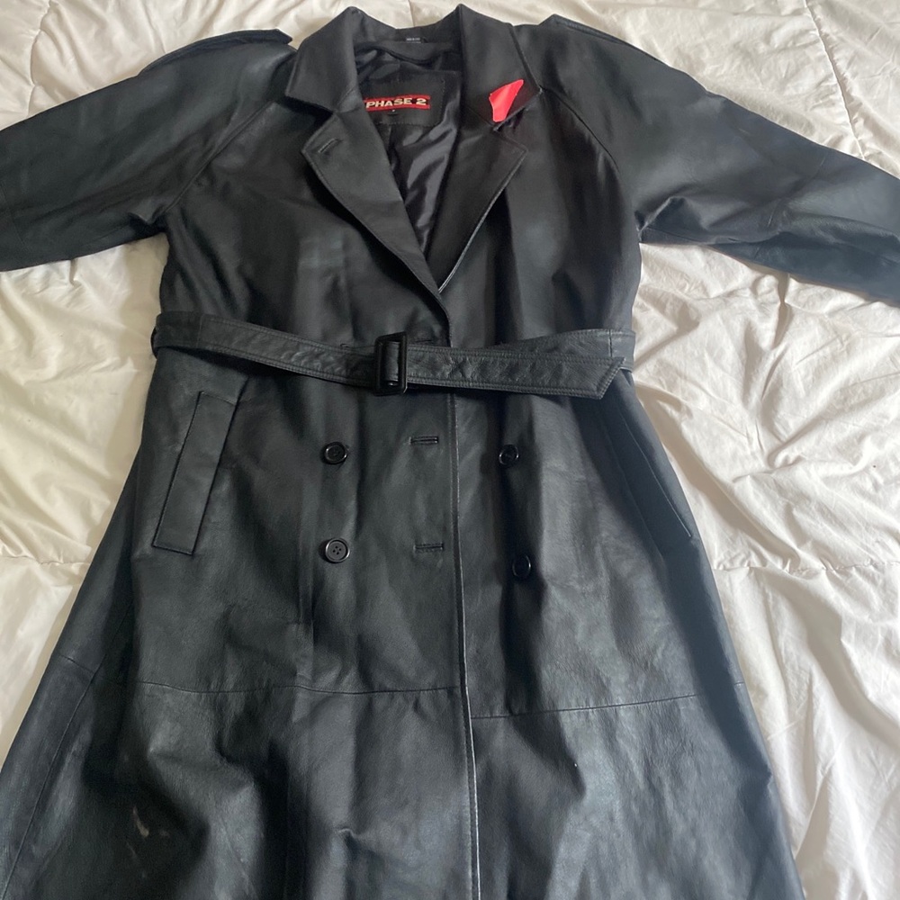 Phase 2 Mens medium leather trench coat great condition  only worn once